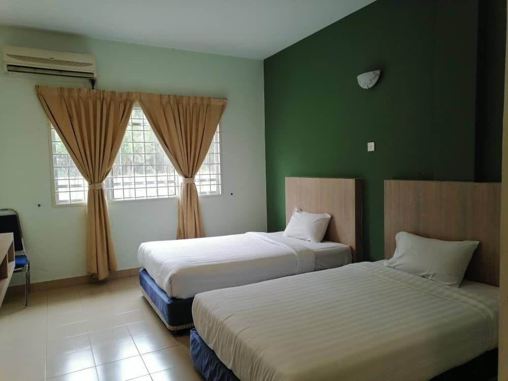 S2 Hotel Seremban Exteriör bild