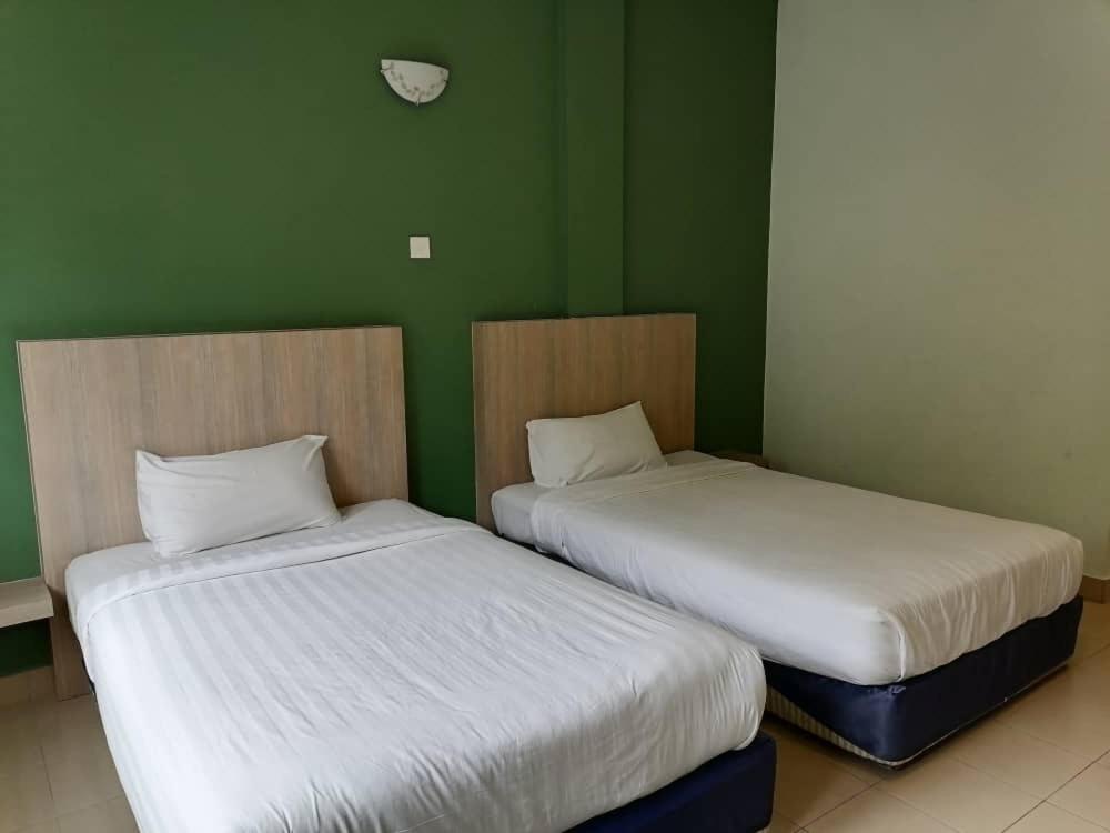 S2 Hotel Seremban Exteriör bild