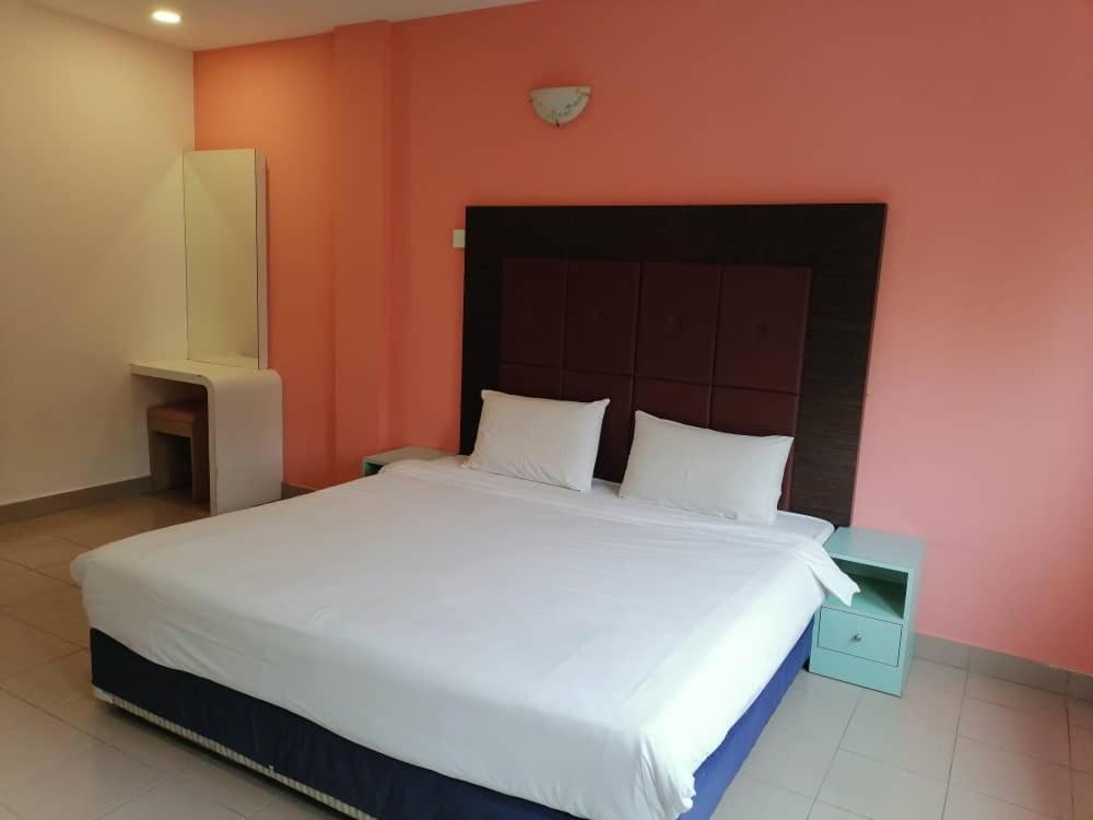 S2 Hotel Seremban Exteriör bild